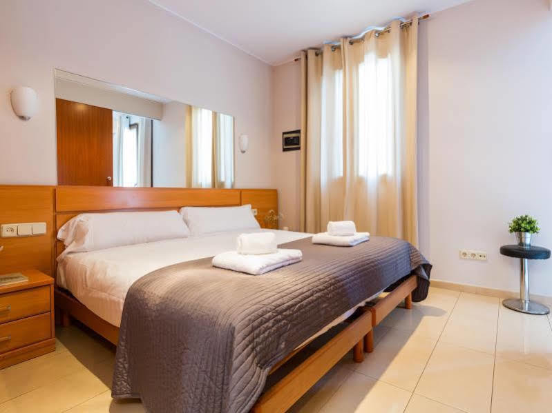 Lodging Apartments City Center-Eixample Барселона Екстер'єр фото